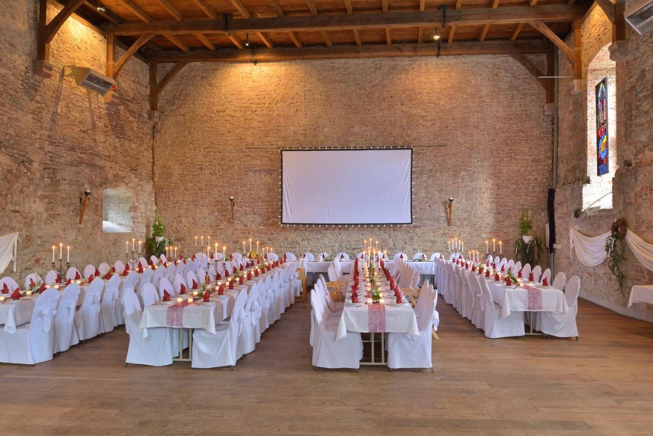 Schloss Altenhausen Luaran gambar